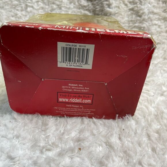 New In Box FLORIDA GATORS - Riddell Mini Football Helmet . - Picture 8 of 9